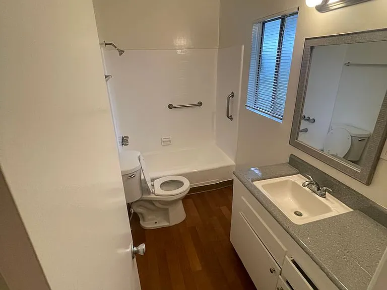 Weddington Apartments — Photo 11