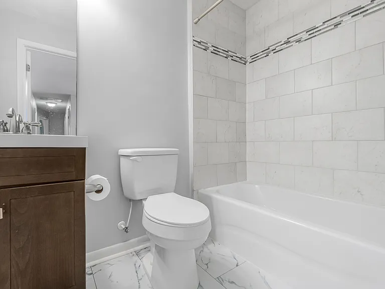 6419 Grimes Ave — Photo 10
