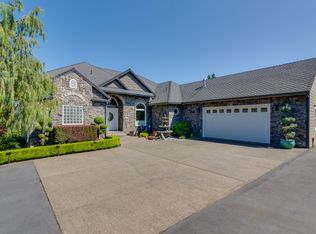 59767 Oliver Heights Ln, Saint Helens, OR 97051