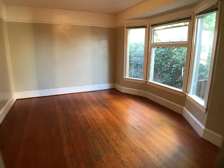 1108 E Fir St — Photo 4