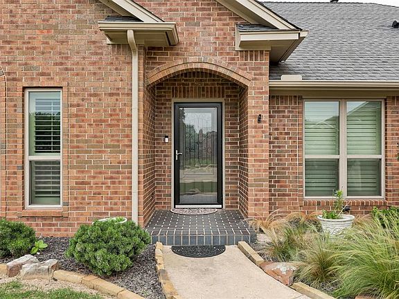 4th image of 11821 Kingsridge Ter