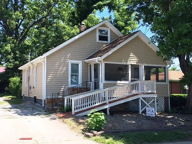 307 Alsobrook St photo 1