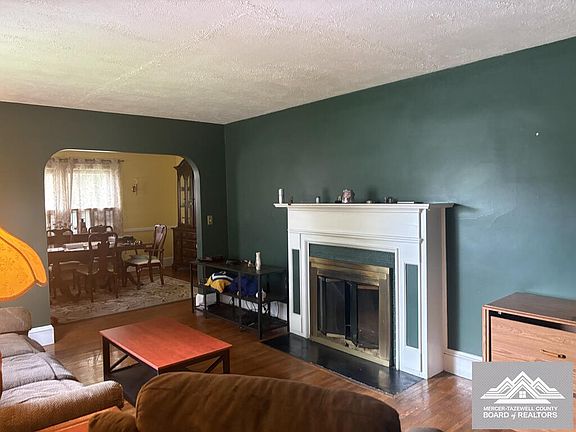 6th image of 1301 Whitethorn St
