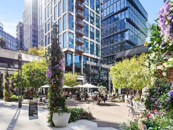 135 Seaport Blvd #906, Boston, MA 02210