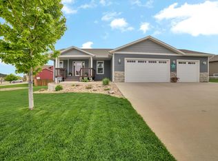 7390 Castlewood Dr, Summerset, SD 57718