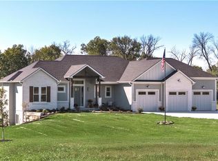 16667 Orchard Rd, Basehor, KS 66007