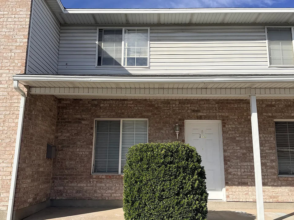 1100 E 1525 S #104