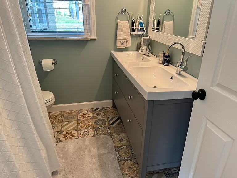 DOUBLE VANITY