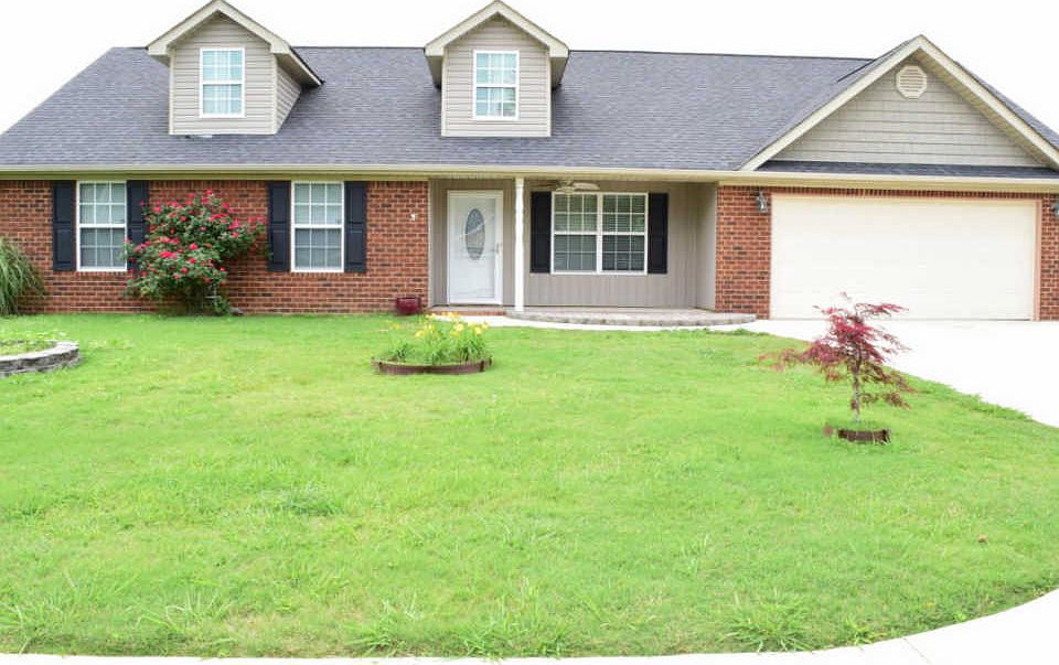 1st image of 9 Hatfield Dr