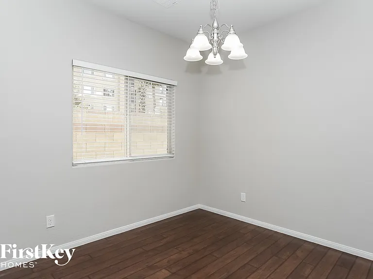 7600 Scarlet Tapestry Ct — Photo 3
