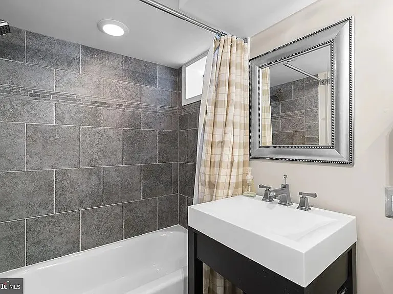 404 Forest Ln — Photo 11