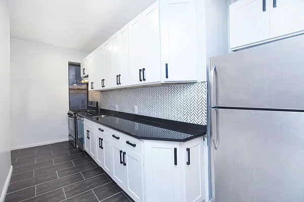 Rented by Arden Realty Corp. | media 17