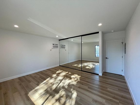 5th image of 3660 Watseka Ave #4