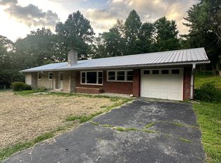 330 Pine Forest Ln, Johnson City, TN 37601