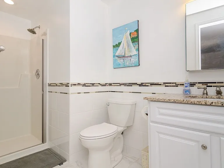 18 W Salisbury St #B — Photo 33