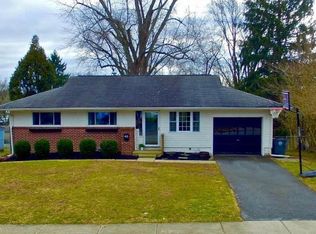 418 Chesterfield Dr, Downingtown, PA 19335