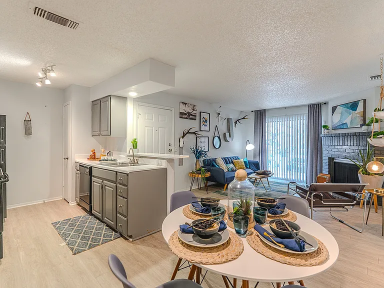 Kitchen/living room