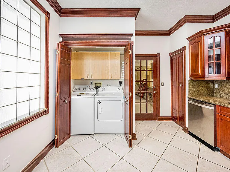 10704 Oak Bend Way #10704 — Photo 18