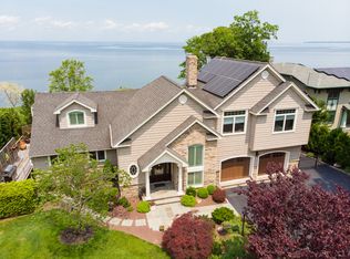 20 Beach Hill Dr, Northport, NY 11768