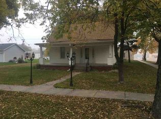 220 Sheppard Ave, Hildreth, NE 68947