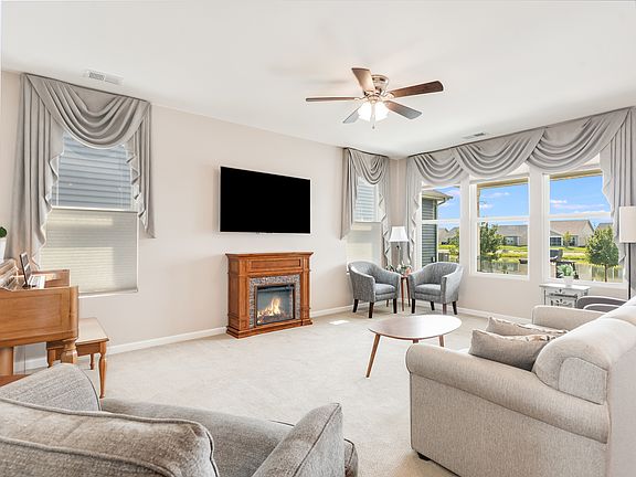 4th image of 3178 Sweetgrass Cir