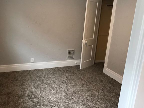 4th image of 44 Magnolia Ave