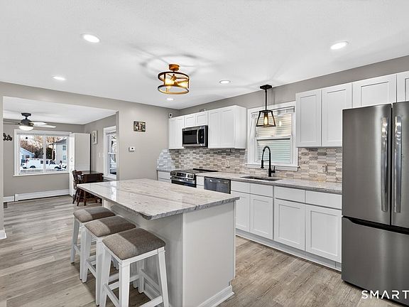 5th image of 24 Polk Avenue