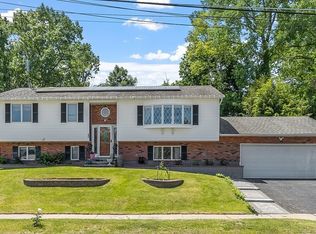 20 Murray Ave, Auburn, MA 01501