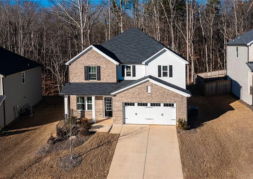61 Longleaf St