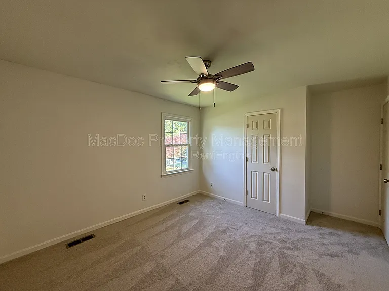 1225 Dewberry Dr — Photo 23