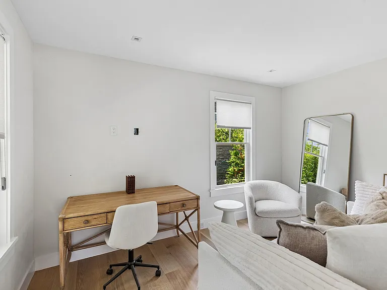 105 Willow St — Photo 13