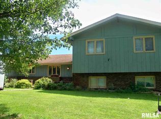 19048 N Ackerman Rd, Deer Creek, IL 61733