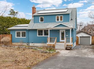 229 Greensway Ave, Ottawa, ON K1L 7V3