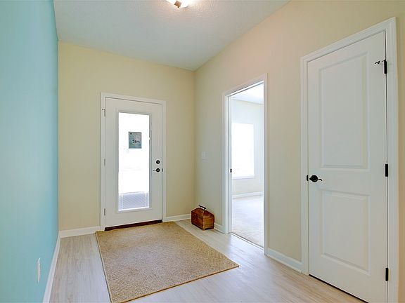 3rd image of 4299 E McKenna Ln