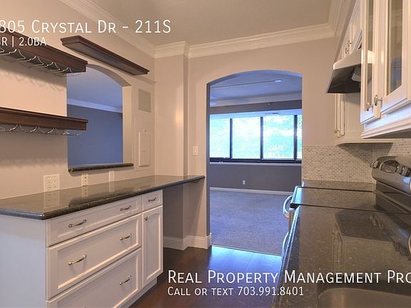 5th image of 1805 Crystal Dr APT 211S