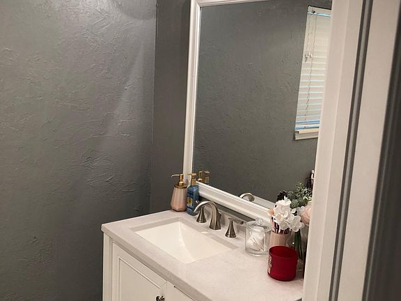 2nd image of 18516 English Oak Ln