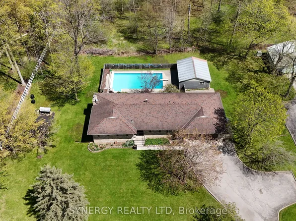 4422 Nauvoo Rd, Brooke Alvinston, ON N0M 2S0