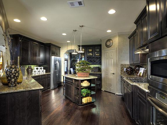 Island KItchen open to Family room