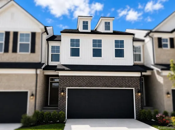 5688 Corgi Dr, Ann Arbor, MI 48108