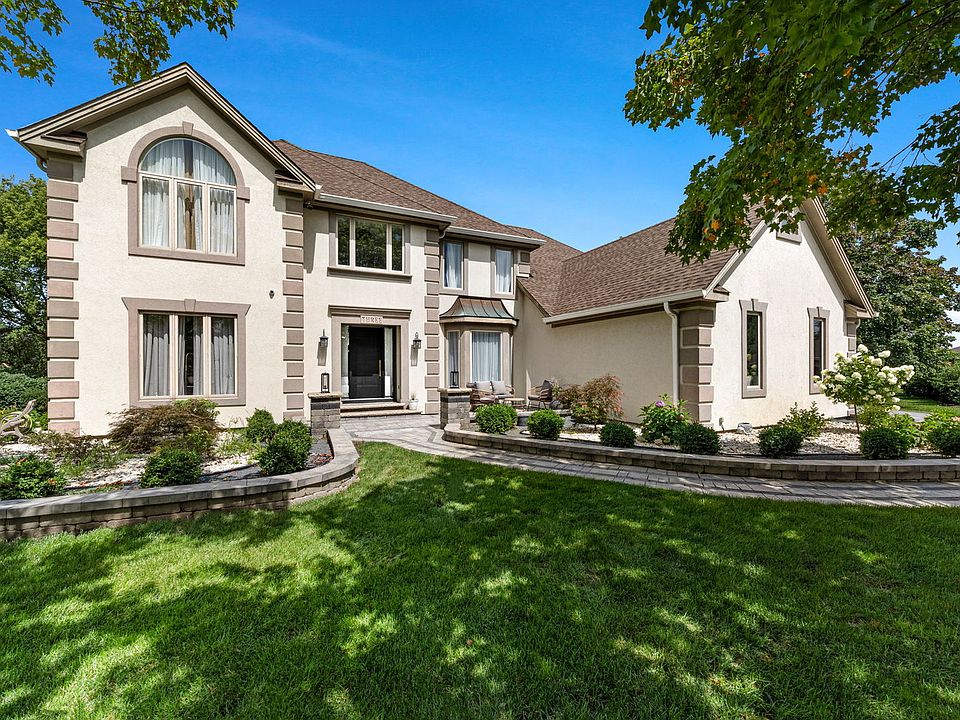 1st image of 3 Hilltop Ct