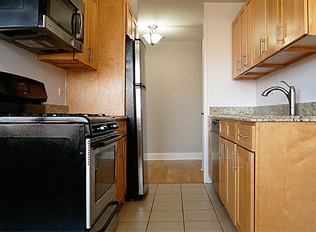 5th image of 12333 83rd Ave APT 402