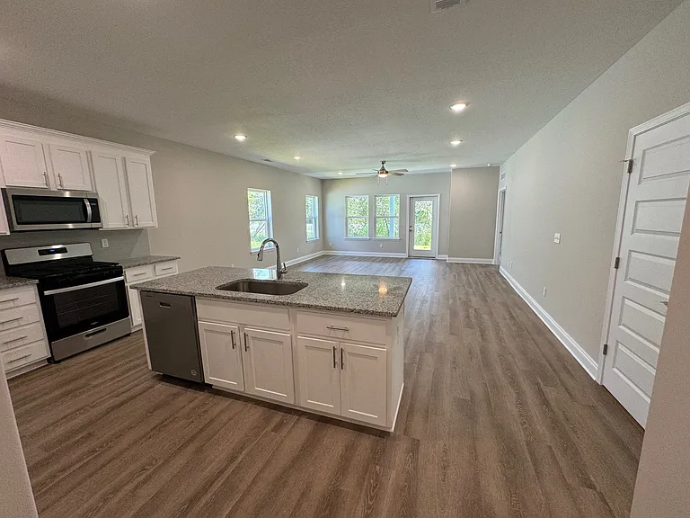 207 Mosaic Dr — Photo 6
