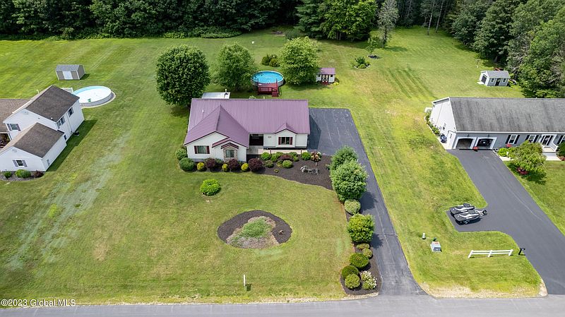 3rd image of 149 Eccles Drive