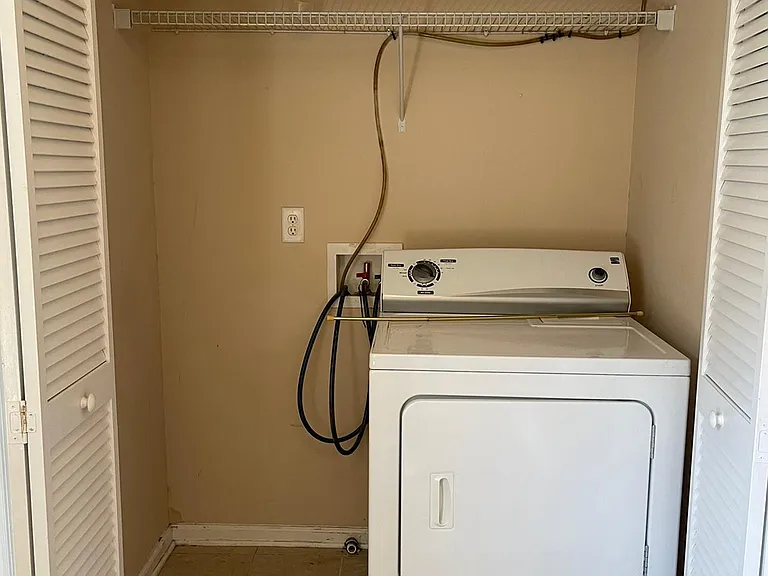 8855 Inlet Bluff Dr — Photo 16