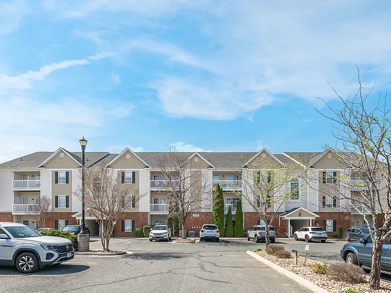 100 Capstone Dr — Photo 33