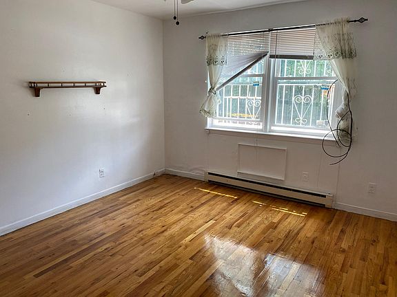 2nd image of 10418 Alstyne Ave Floor 2