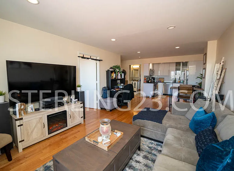 2315 Astoria Blvd #6F — Photo 11