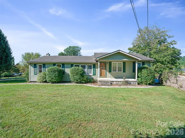 102 Phillips Rd, Spruce Pine, NC 28777