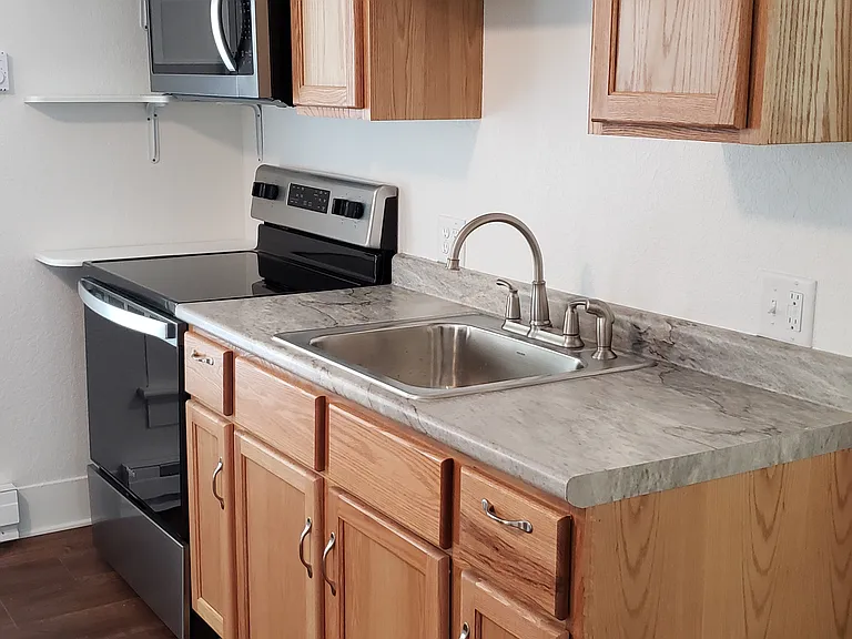 316 E High St #318 — Photo 6