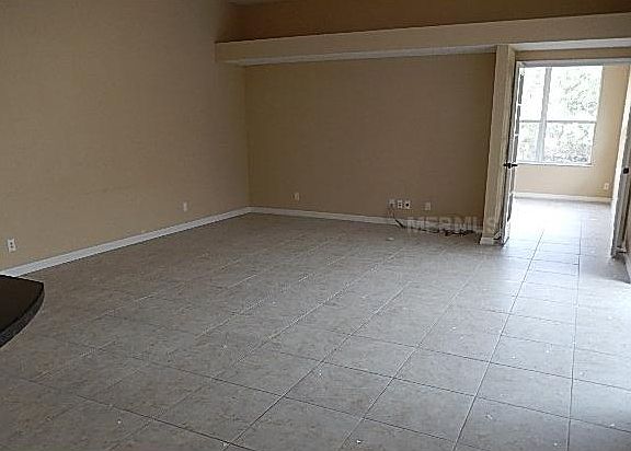 3rd image of 27321 Roseling Ct